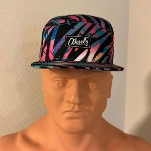Aksels Snap Back